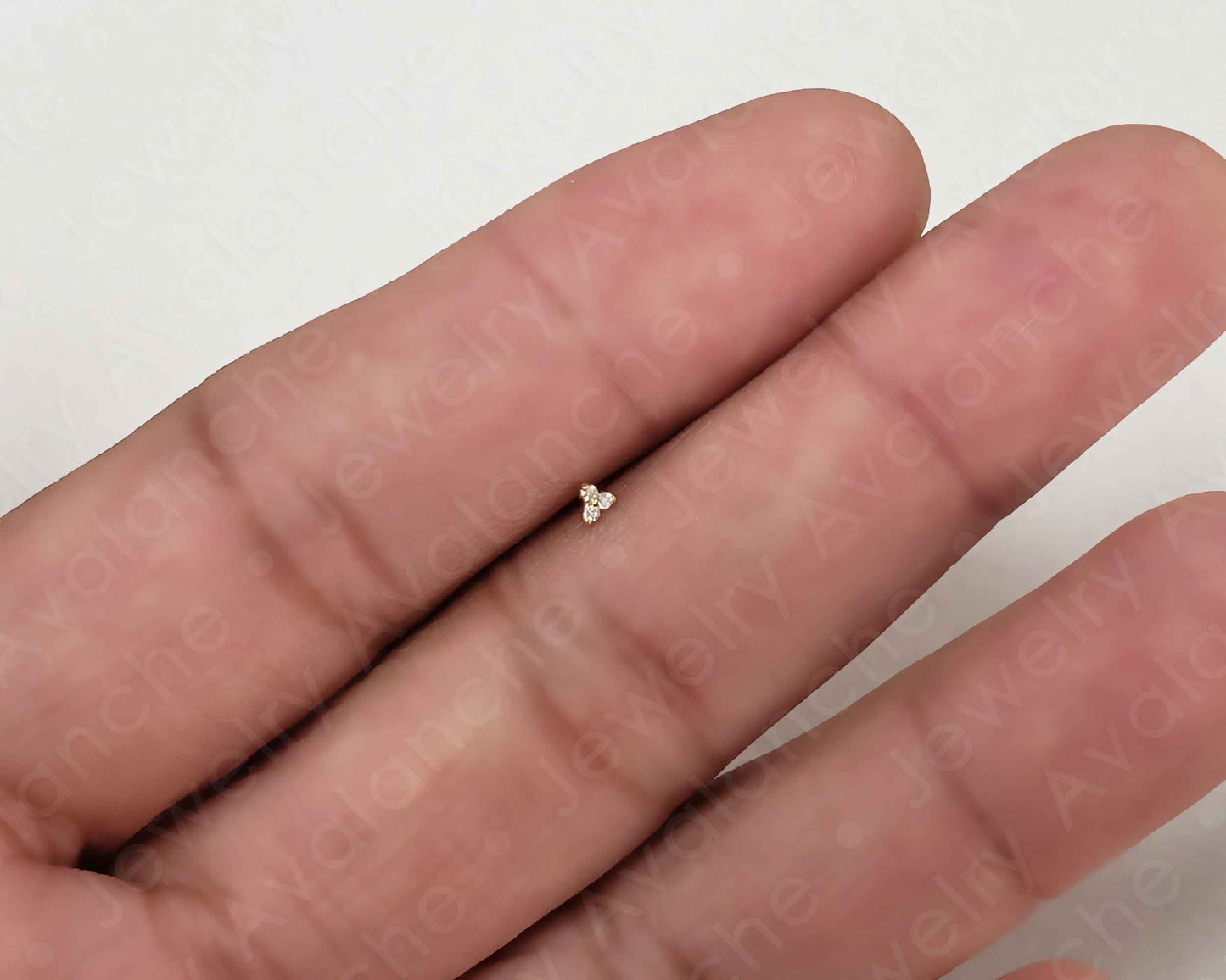 Jewelry Avalanche 14K Gold 22G 3-stone 0.015ctw Moissanite L-Shape Nose Stud