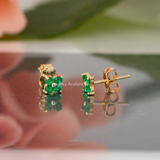 Jewelry Avalanche Womens 14K Gold 0.24ctw Emerald 4-Stone Stud Earrings