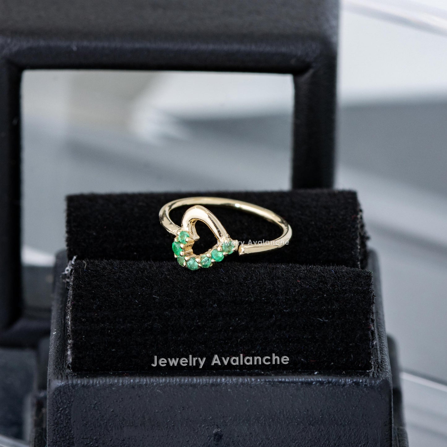 Jewelry Avalanche Ladies 14K Gold Emerald Heart Nose Hoop Ring, 20G, 8mm