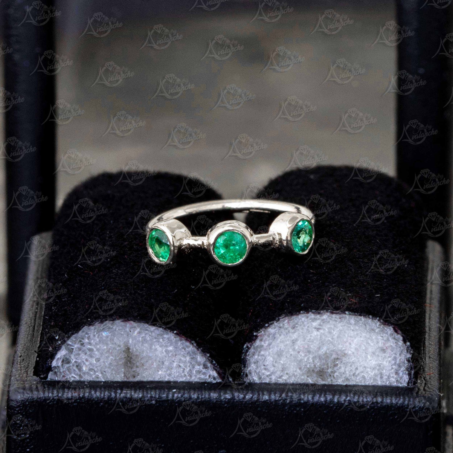 Jewelry Avalanche 20G 14K Gold 3-stone Bezel Set Emerald Nose Hoop, 8mm, May Birthstone