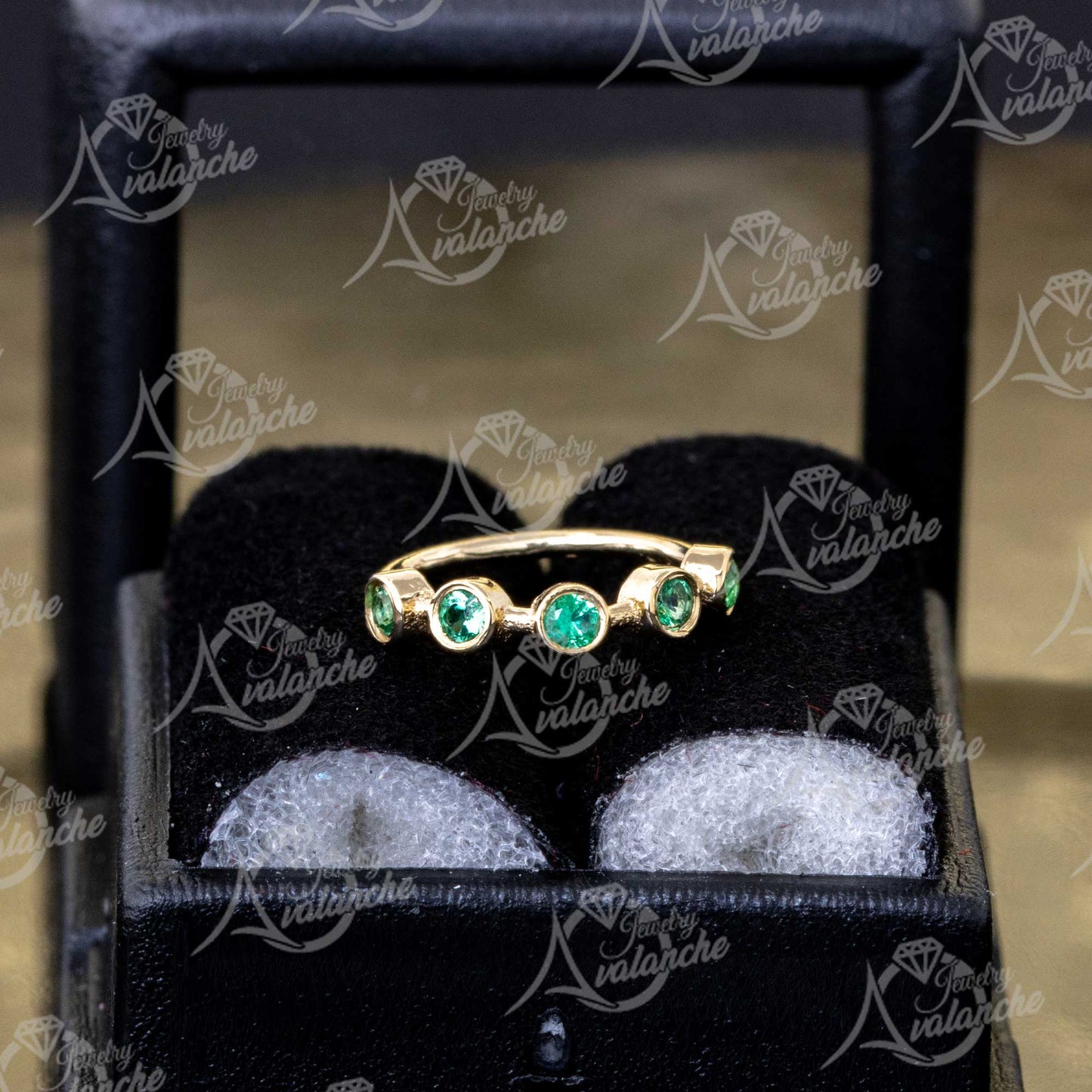 Jewelry Avalanche 20G 14K Gold 5-stone Bezel Set Emerald Nose Hoop, 8mm, May Birthstone Hoop