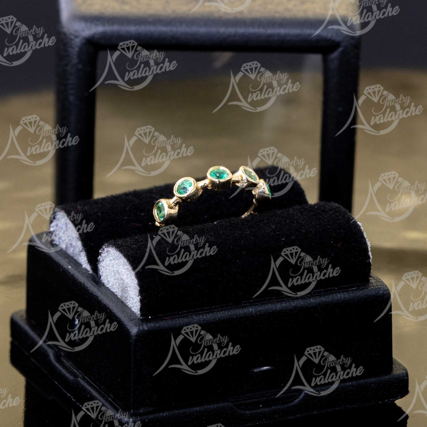 Jewelry Avalanche 20G 14K Gold 5-stone Bezel Set Emerald Nose Hoop, 8mm, May Birthstone Hoop