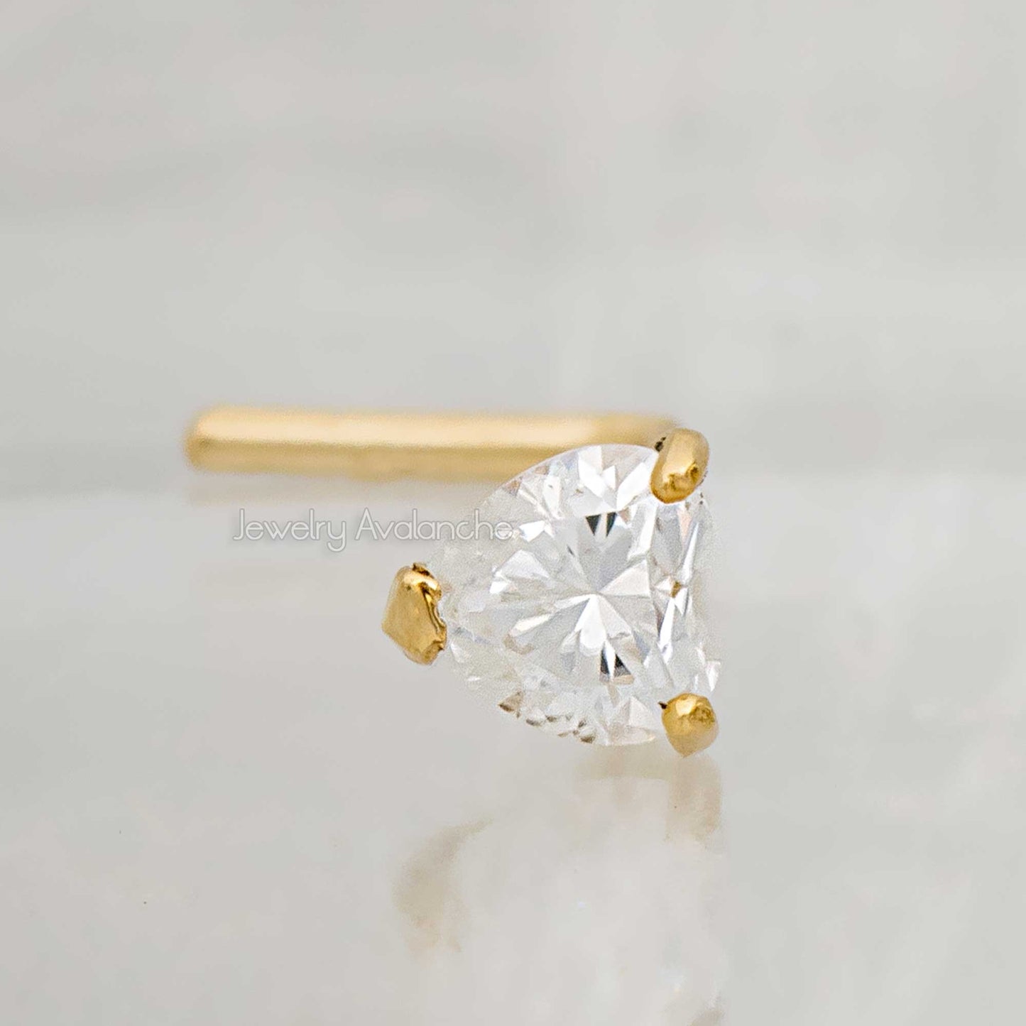 Jewelry Avalanche 22G 14K Gold Heart-shape Moissanite L-Shape Nose Stud