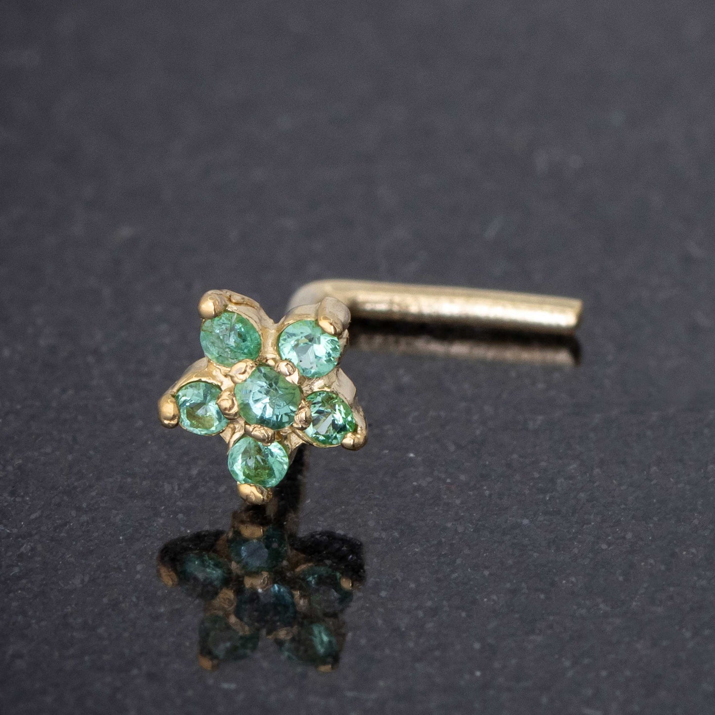 Jewelry Avalanche 22G Solid 14K Gold Emerald Flower L-shape Nose Stud