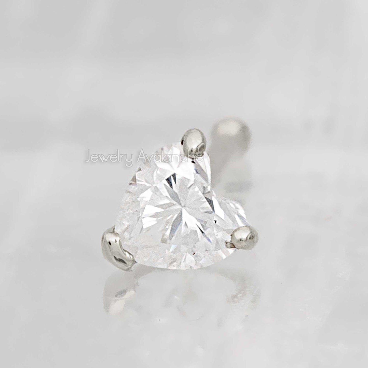 Jewelry Avalanche 22G 14K Gold Heart-shape Moissanite Nose Bone Nose Stud