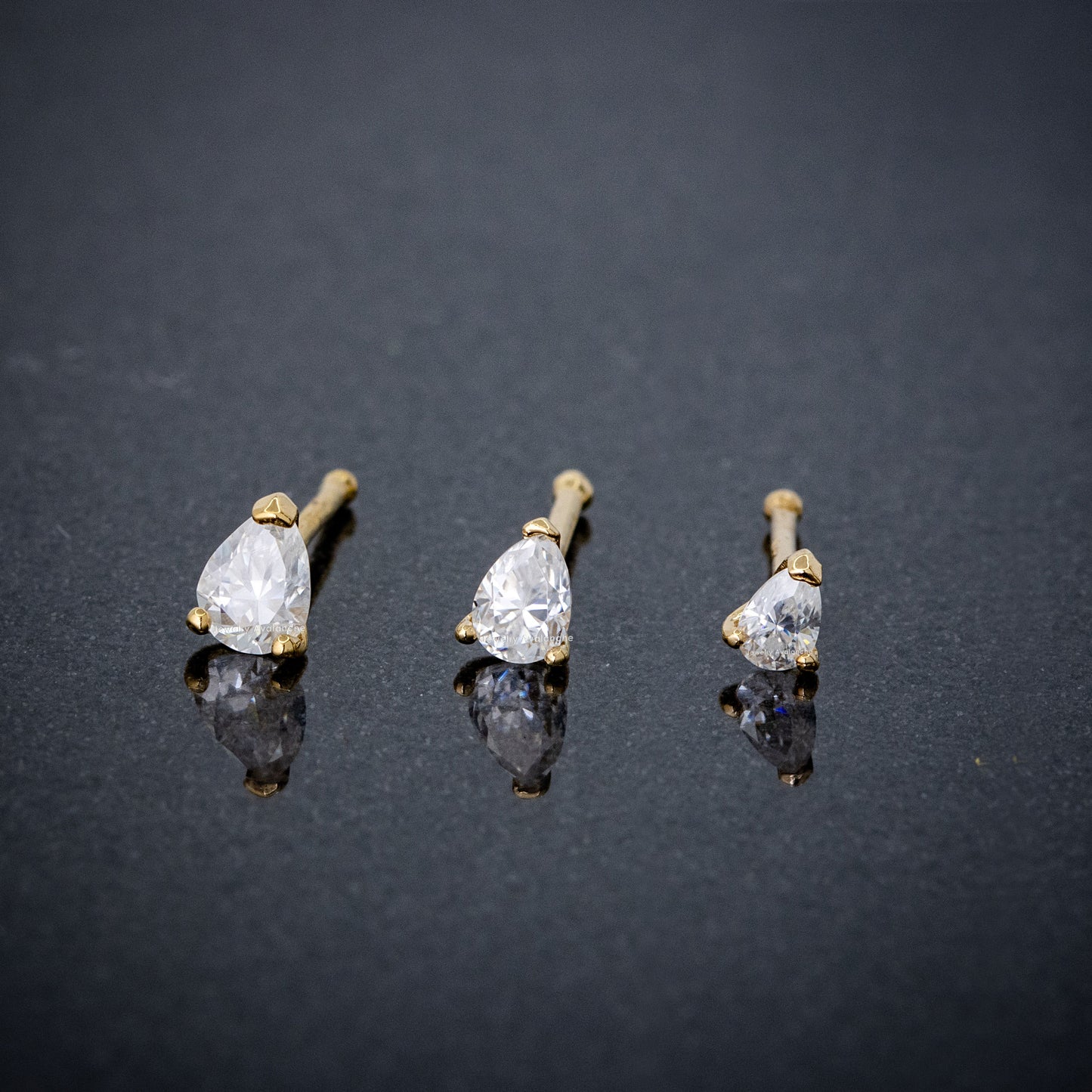 Jewelry Avalanche 22G 14K Gold Pear-shape Moissanite Nose Bone Stud