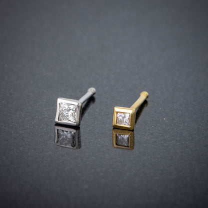 Jewelry Avalanche Bezel Set Princess Cut Diamond Nose Bone Nose Stud - Solid 14K Gold - 22G