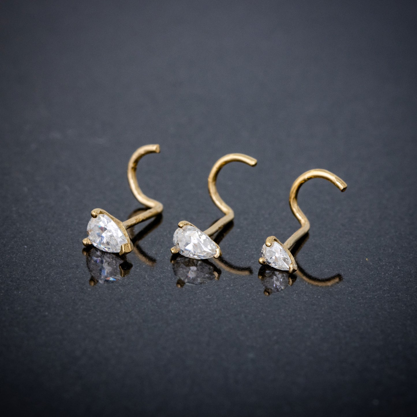 Jewelry Avalanche 22G 14K Gold Pear-shape Moissanite Nose Screw Nose Stud