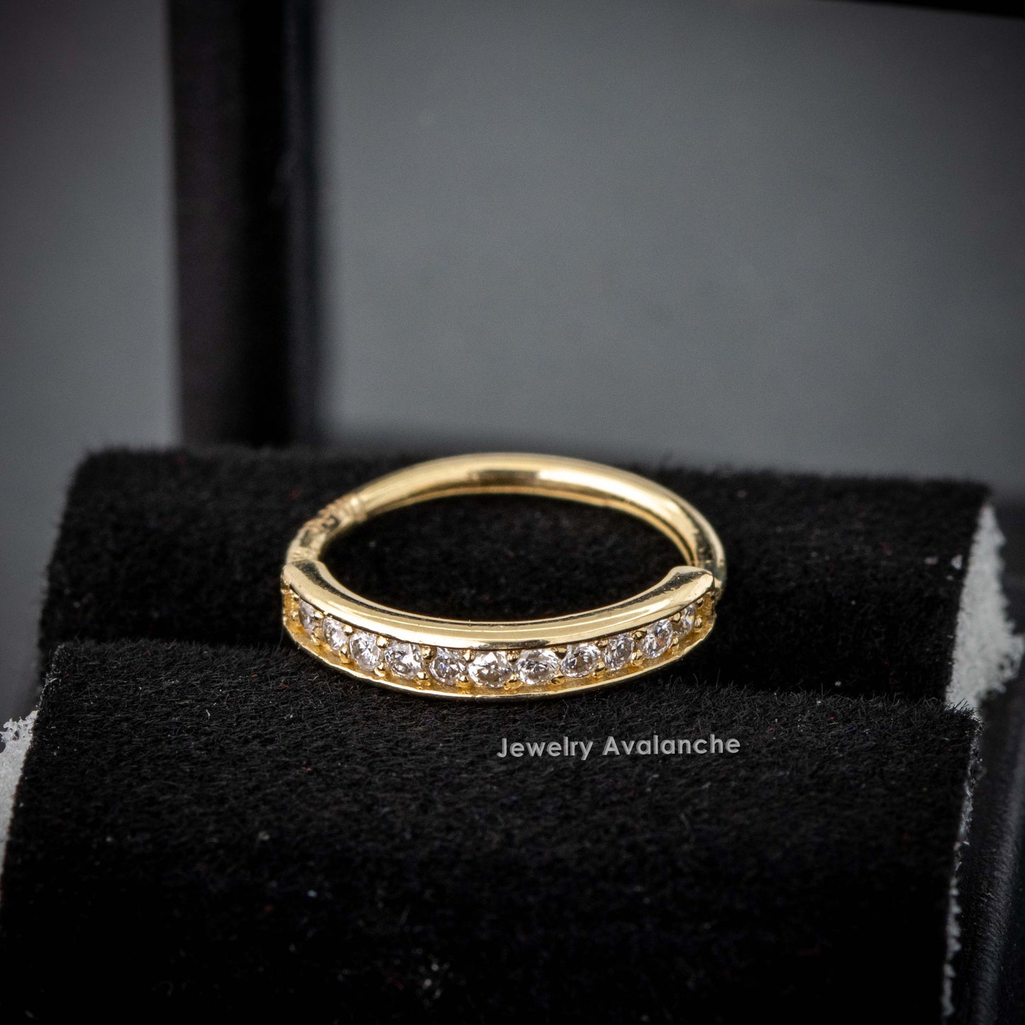 Jewelry Avalanche Solid 20G 14K Gold Prong Set 11-Stone Diamond Nose Ring
