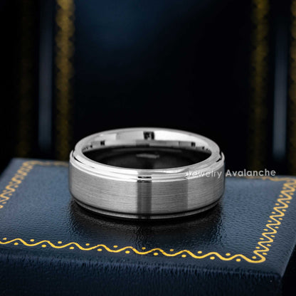 Jewelry Avalanche High Center Brushed Finish Beveled Tungsten Carbide Wedding Band, Comfort-fit, 8mm