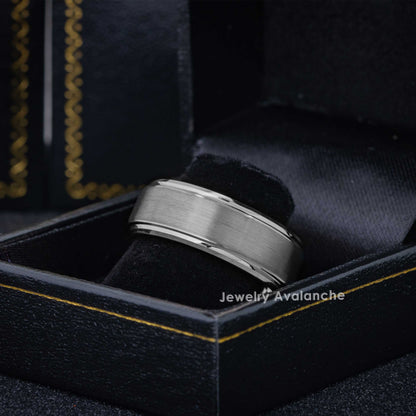 Jewelry Avalanche High Center Brushed Finish Beveled Tungsten Carbide Wedding Band, Comfort-fit, 8mm
