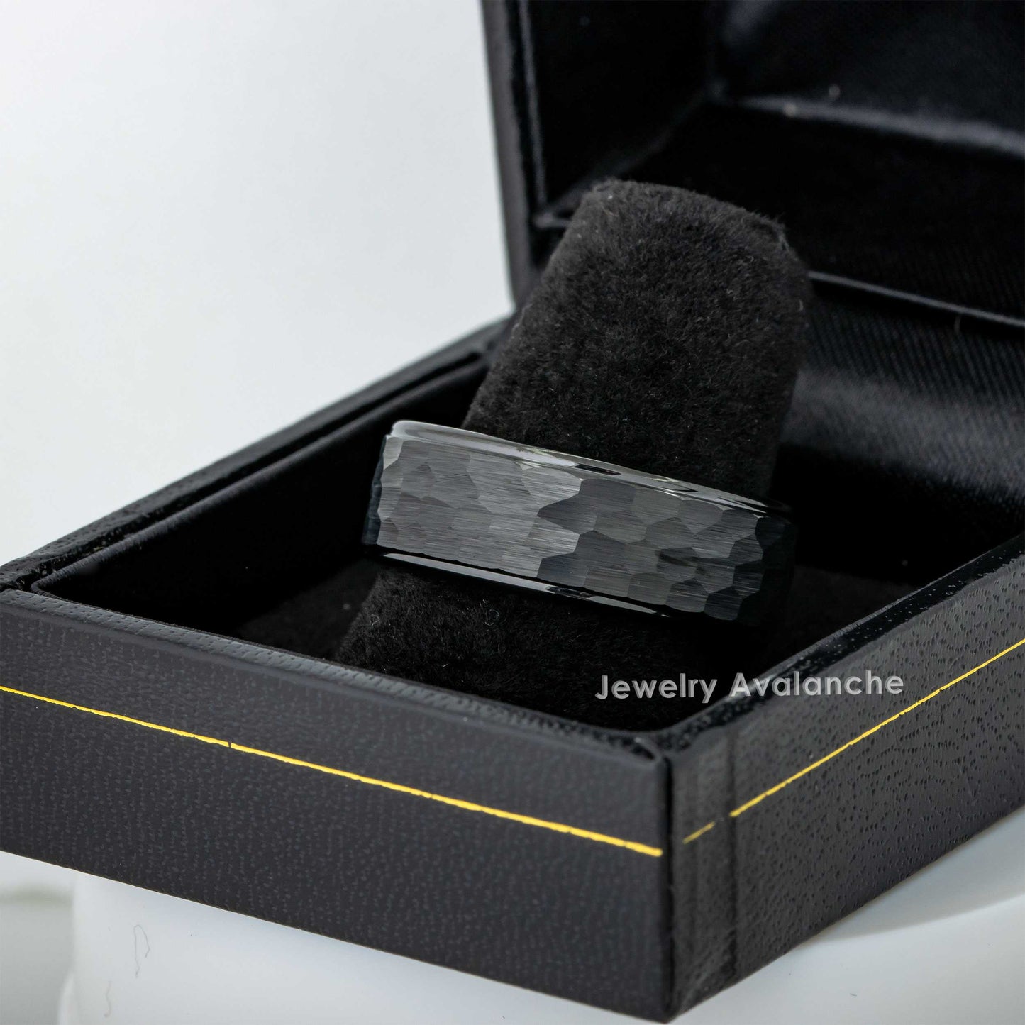 Jewelry Avalanche Mens Black Tungsten Carbide Wedding Band, Comfort-fit, Hammered finish, 8mm