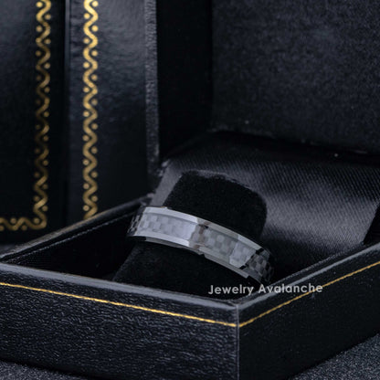 Jewelry Avalanche 6mm Black Carbon Fiber Inlay Beveled Tungsten Carbide Men Women Wedding Band