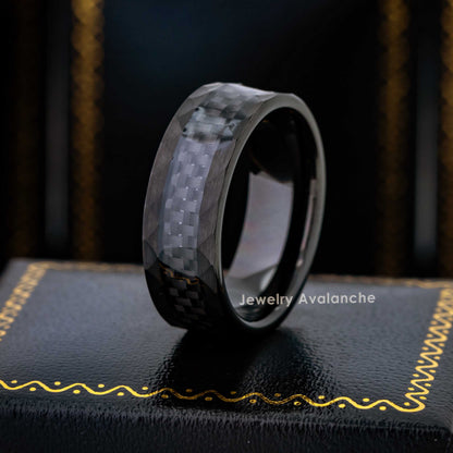 Jewelry Avalanche 8mm Pipe Cut Gunmetal IP Carbon Fiber Inlay Faceted Tungsten Carbide Mens Wedding Band