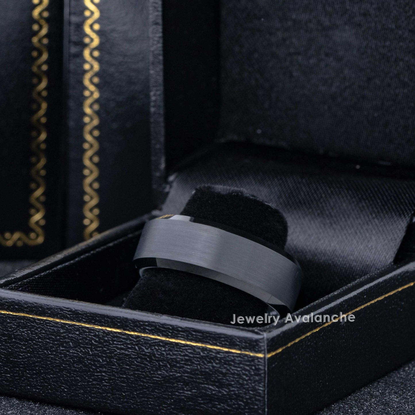 Jewelry Avalanche 8mm Beveled Black & White IP Ceramic Sleeve Tungsten Carbide Mens Wedding Band