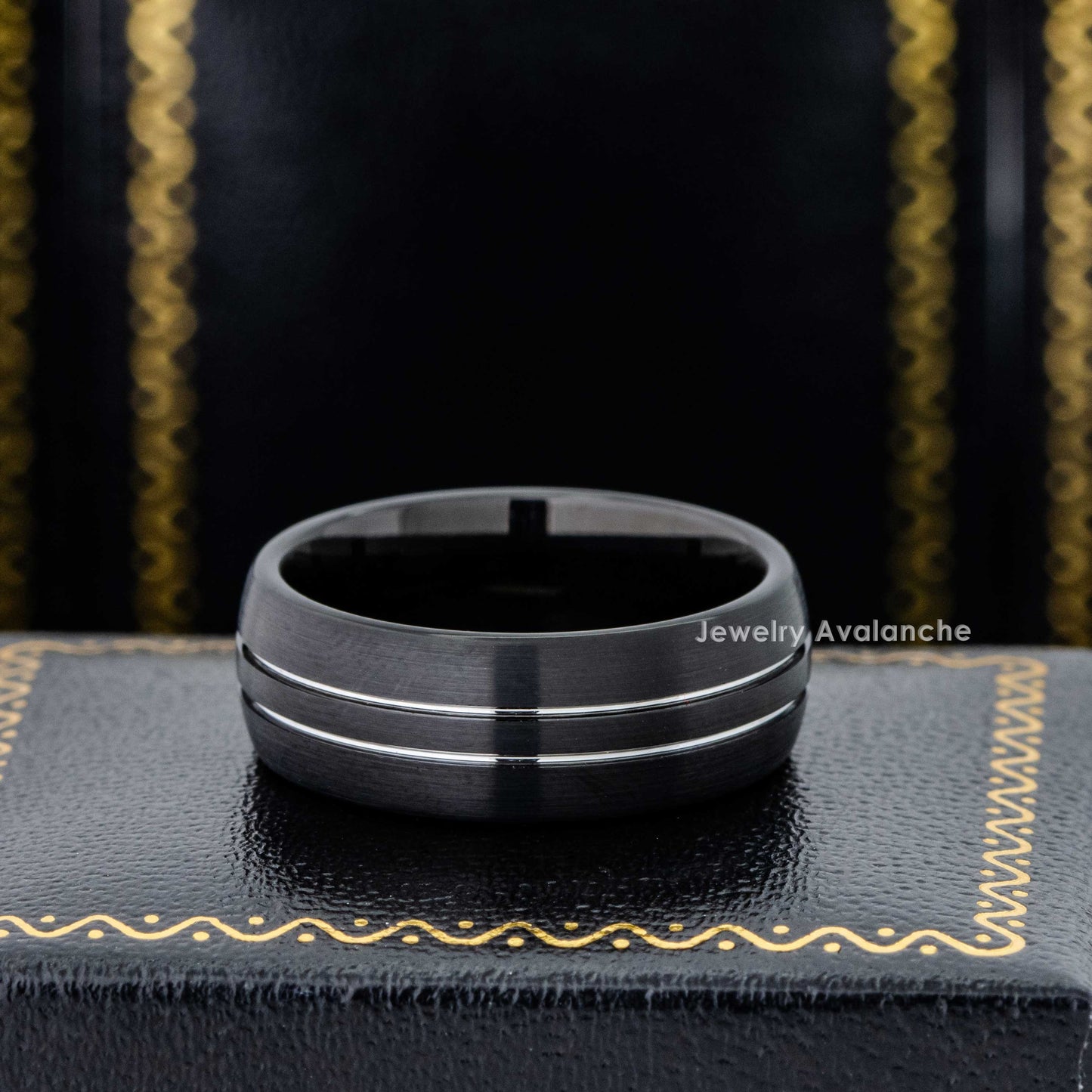 Jewelry Avalanche 8mm Striped Dome Black Tungsten Carbide Mens Wedding Band