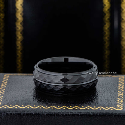 Jewelry Avalanche 8mm Black Faceted Tungsten Carbide Mens Wedding Band Comfort-fit