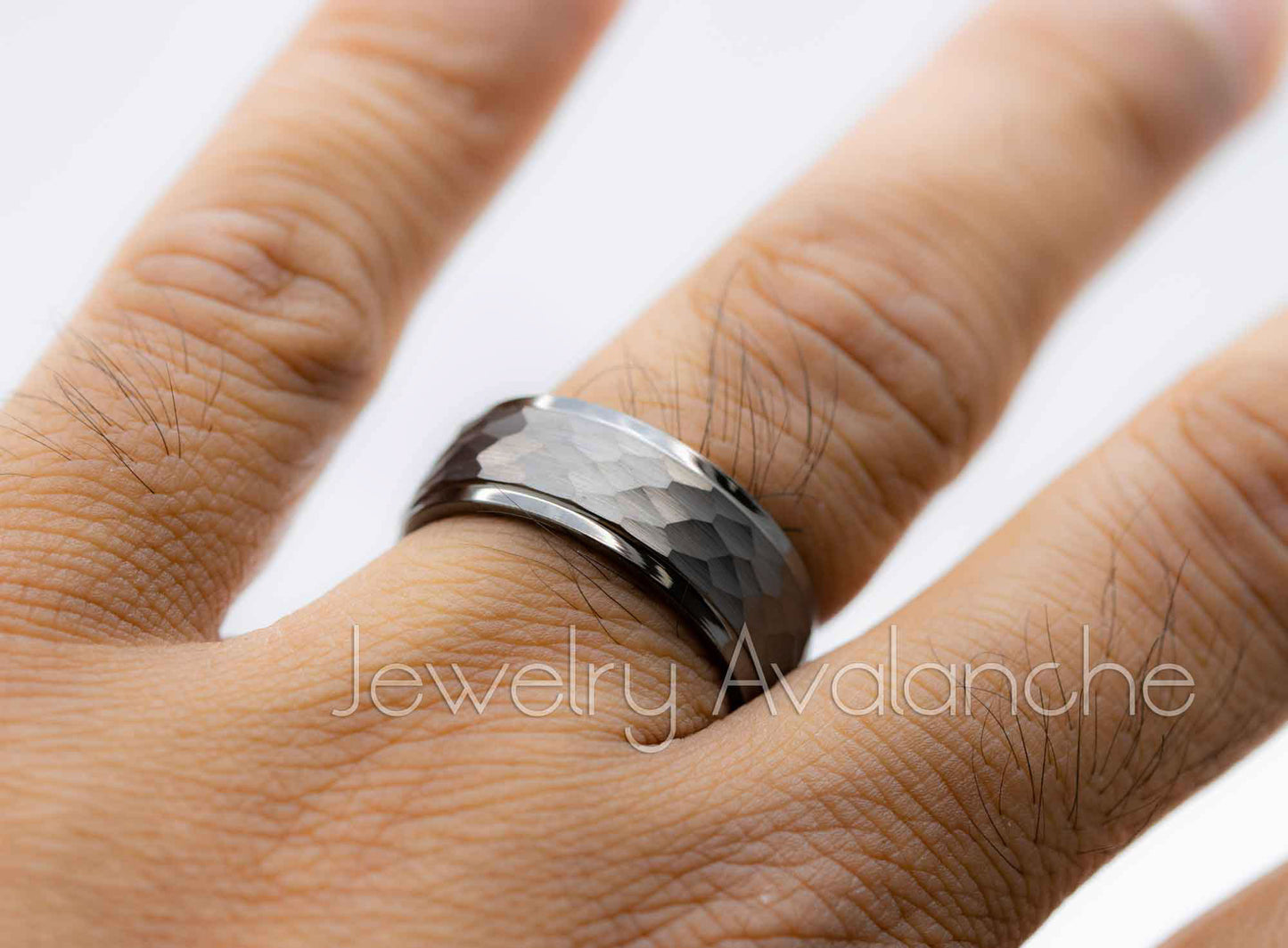 Jewelry Avalanche Mens Gunmetal Tungsten Carbide Wedding Band, Comfort-fit, Hammered finish, 8mm