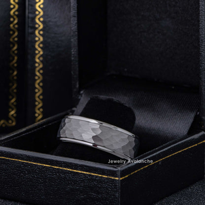 Jewelry Avalanche Mens Gunmetal Tungsten Carbide Wedding Band, Comfort-fit, Hammered finish, 8mm