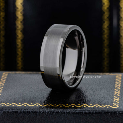 Jewelry Avalanche Mens Gunmetal Tungsten Carbide Wedding Band, Comfort-fit, Pipe Cut, 8mm