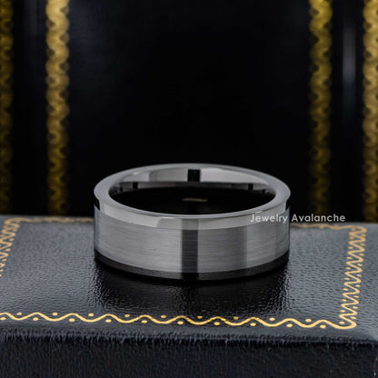 Jewelry Avalanche Mens Gunmetal Tungsten Carbide Wedding Band, Comfort-fit, Pipe Cut, 8mm