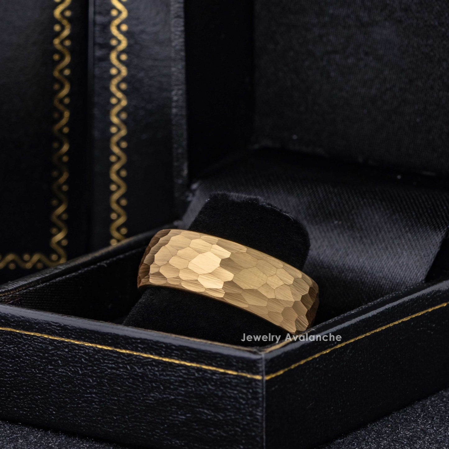 Jewelry Avalanche 8mm Dome Gold IP Hammered Tungsten Carbide Mens Wedding Band